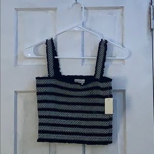 Black trendy medium half tang top Aeropostale